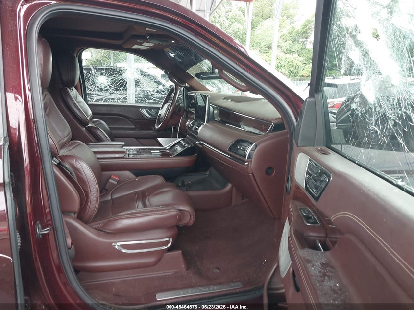 2019 Lincoln Navigator VIN 5LMJJ2TT8KEL10866 IAAI salvage auction — VANDALISM, Salvage Title, sold $6,100 on 2026-07-23 (photo 5)