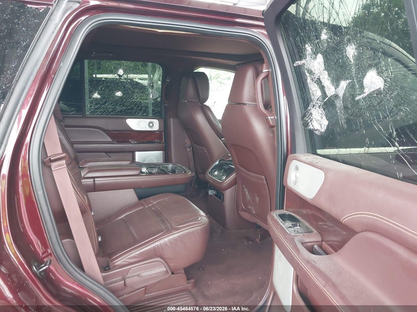 2019 Lincoln Navigator VIN 5LMJJ2TT8KEL10866 IAAI salvage auction — VANDALISM, Salvage Title, sold $6,100 on 2026-07-23 (photo 8)