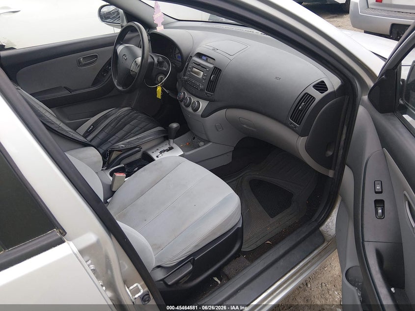 2008 Hyundai Elantra VIN KMHDU46DX8U543797 IAAI salvage auction — SIDE, Clear (Massachusetts), sold $300 on 2026-07-10 (photo 5)
