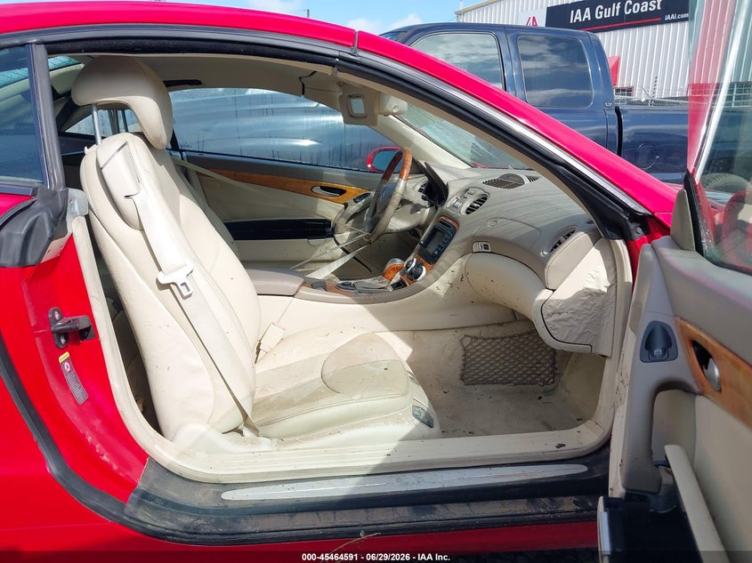 2003 Mercedes-benz Sl-class VIN WDBSK75F23F040640 IAAI salvage auction — WATER/FLOOD, Flood (Mississippi), sold $25 on 2026-07-24 (photo 5)