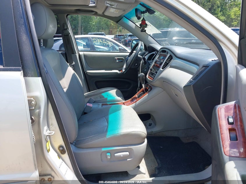 2005 Toyota Highlander VIN JTEEP21A650090536 IAAI salvage auction — NORMAL WEAR, Original (New Hampshire), sold $875 on 2026-07-29 (photo 5)