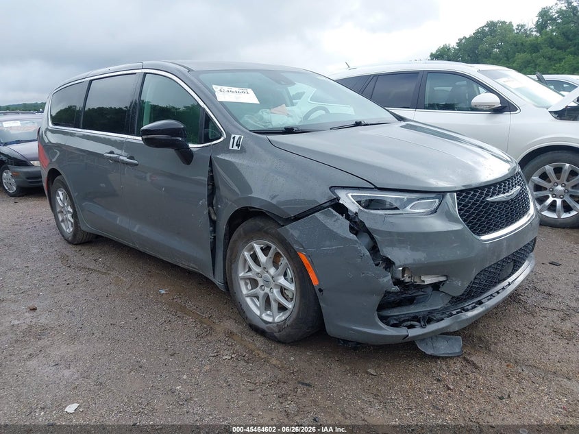 2024 Chrysler Pacifica VIN 2C4RC1BG6RR203394 IAAI salvage auction — FRONT END, Salvage (Kansas), sold $10,000 on 2026-08-19 (photo 1)