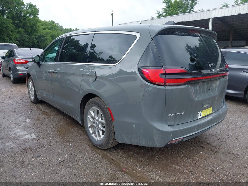 2024 Chrysler Pacifica VIN 2C4RC1BG6RR203394 IAAI salvage auction — FRONT END, Salvage (Kansas), sold $10,000 on 2026-08-19 (photo 3)