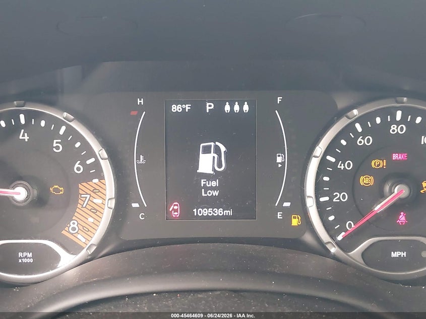 2019 Jeep Renegade VIN ZACNJABB8KPJ82855 IAAI salvage auction — SIDE, Salvage Title, sold $1,100 on 2026-08-12 (photo 7)