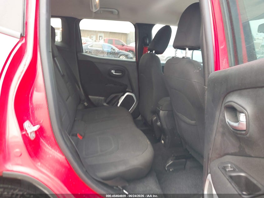 2019 Jeep Renegade VIN ZACNJABB8KPJ82855 IAAI salvage auction — SIDE, Salvage Title, sold $1,100 on 2026-08-12 (photo 8)