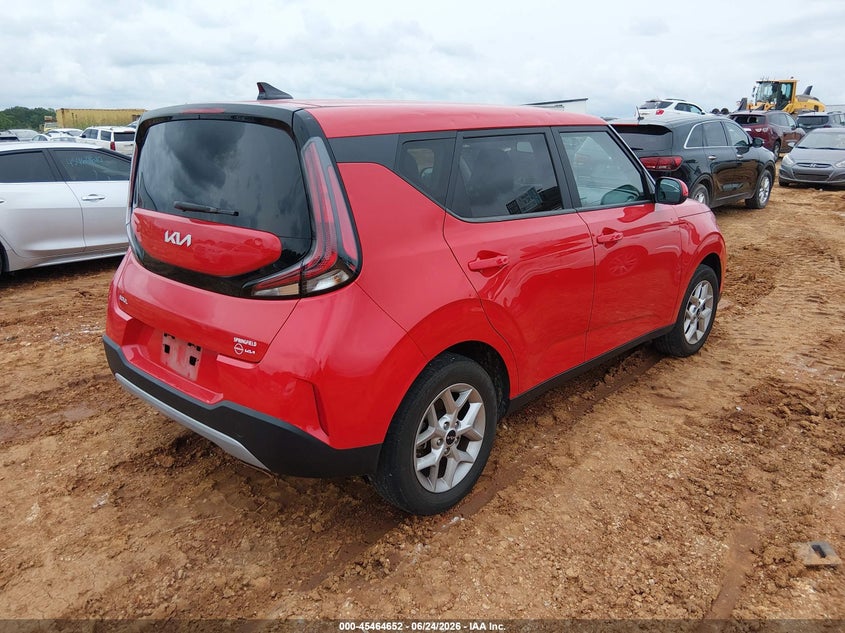 2023 Kia Soul VIN KNDJ23AU8P7217699 IAAI salvage auction — HAIL, Clear (Missouri), sold $5,700 on 2026-07-30 (photo 4)