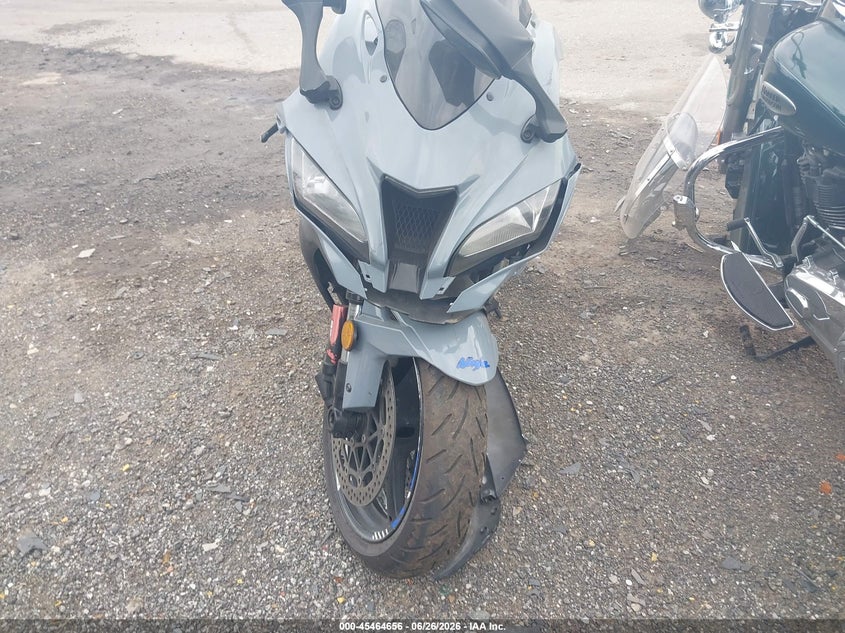 2016 Kawasaki Zx VIN JKAZXCS14GA004447 IAAI salvage auction — SIDE, Salvage (Pennsylvania), sold $3,750 on 2026-07-15 (photo 5)