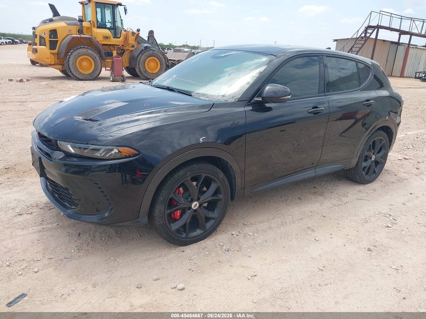 2024 Dodge Hornet VIN ZACPDFDW4R3A25034 IAAI salvage auction — INTERIOR BURN, Wait Title, sold $7,400 on 2026-08-27 (photo 2)