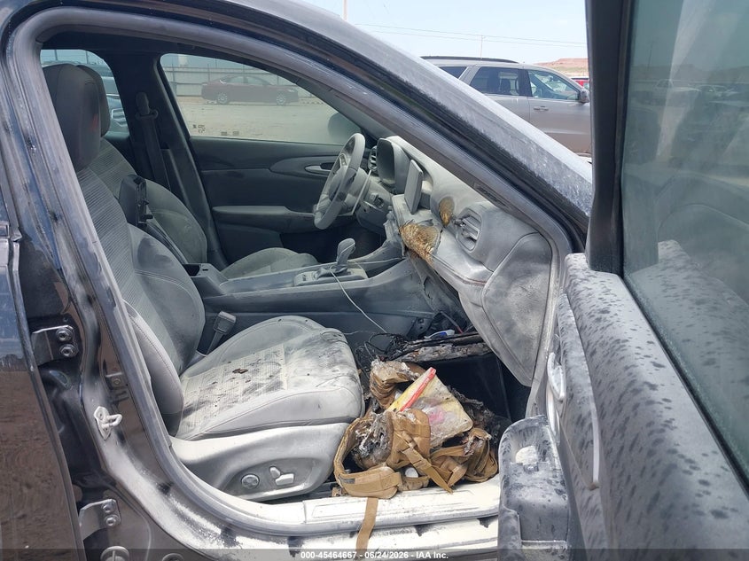 2024 Dodge Hornet VIN ZACPDFDW4R3A25034 IAAI salvage auction — INTERIOR BURN, Wait Title, sold $7,400 on 2026-08-27 (photo 5)