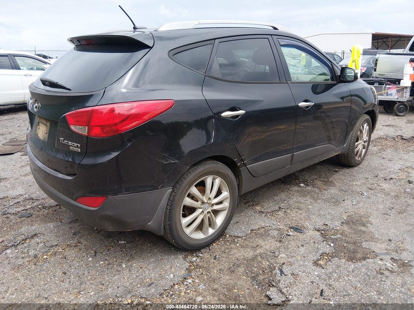 2011 Hyundai Tucson VIN KM8JU3AC6BU297544 IAAI salvage auction — FRONT END, Salvage (Mississippi), sold $600 on 2026-07-17 (photo 4)
