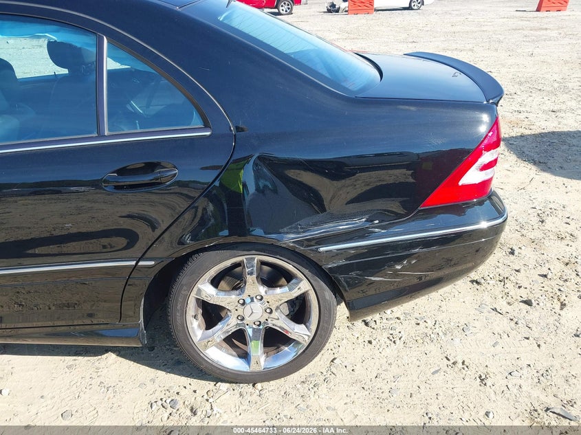 2007 Mercedes-benz C class VIN WDBRF52H67F877832 IAAI salvage auction — REAR END, Salvage (Georgia), sold $275 on 2026-07-23 (photo 6)