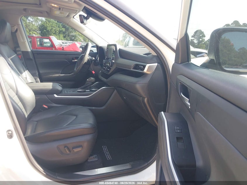 2021 Toyota Highlander VIN 5TDGARAH6MS506875 IAAI salvage auction — LEFT SIDE, Salvage (Louisiana), sold $15,000 on 2026-07-16 (photo 5)
