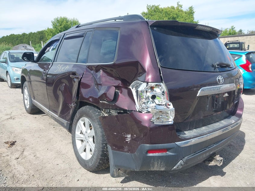 2013 Toyota Highlander VIN 5TDBK3EH7DS229071 IAAI salvage auction — LEFT & RIGHT, Salvage Title, sold $3,200 on 2026-07-23 (photo 3)