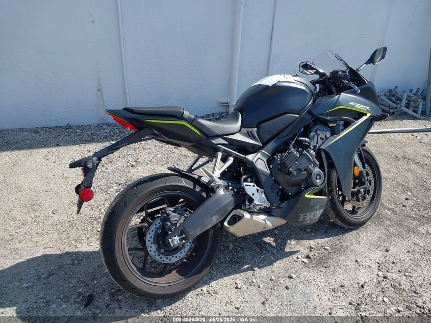 2026 Honda Cbr VIN MLHRH1550T5200794 IAAI salvage auction — FRONT END, Salvage Title, sold $3,450 on 2026-07-29 (photo 4)