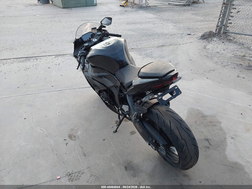 2026 Kawasaki Zx VIN JKBZXJJ19TA042378 IAAI salvage auction — FRONT END, Salvage (Texas), sold $1,550 on 2026-07-22 (photo 3)