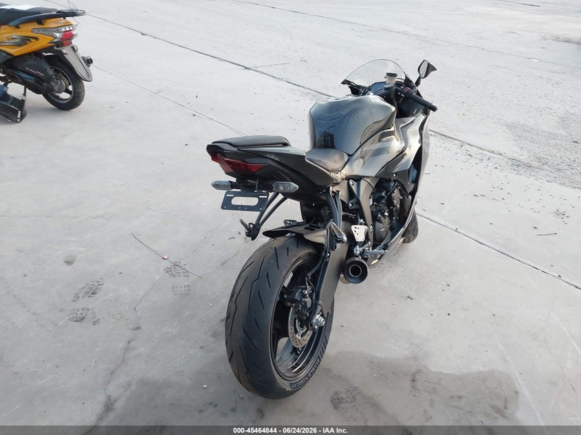 2026 Kawasaki Zx VIN JKBZXJJ19TA042378 IAAI salvage auction — FRONT END, Salvage (Texas), sold $1,550 on 2026-07-22 (photo 4)