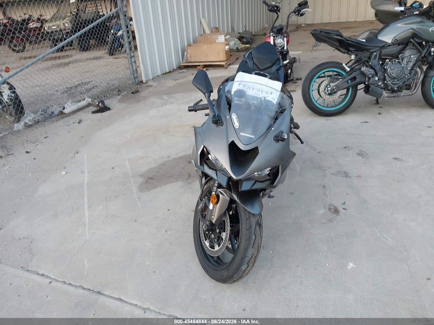 2026 Kawasaki Zx VIN JKBZXJJ19TA042378 IAAI salvage auction — FRONT END, Salvage (Texas), sold $1,550 on 2026-07-22 (photo 5)