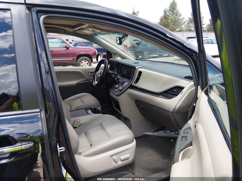 2015 Toyota Sienna VIN 5TDDK3DC5FS103907 IAAI salvage auction — RIGHT FRONT, Clear (Wisconsin), sold $1,900 on 2026-07-22 (photo 5)