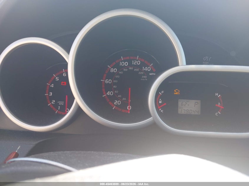 2009 Pontiac Vibe VIN 5Y2SP67079Z423065 IAAI salvage auction — NORMAL WEAR, Original (Ohio), sold $550 on 2026-07-28 (photo 7)