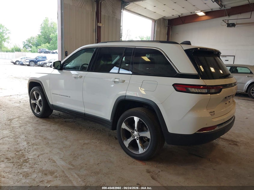 2023 Jeep Grand cherokee VIN 1C4RJHBG9PC566647 IAAI salvage auction — FRONT END, Salvage Title, sold $13,600 on 2026-07-31 (photo 3)