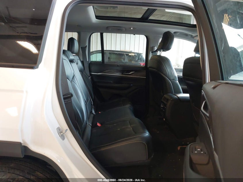 2023 Jeep Grand cherokee VIN 1C4RJHBG9PC566647 IAAI salvage auction — FRONT END, Salvage Title, sold $13,600 on 2026-07-31 (photo 8)