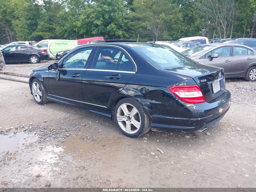 2010 Mercedes-benz C class VIN WDDGF5EBXAR096887 IAAI salvage auction — NORMAL WEAR, Original (New Hampshire), sold $675 on 2026-07-15 (photo 3)
