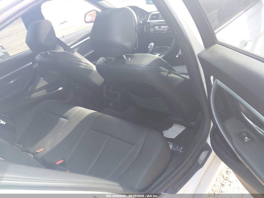 2016 BMW 3er VIN WBA8E3G53GNT26313 IAAI salvage auction — LEFT SIDE, Salvage Title, sold $25 on 2026-07-21 (photo 8)