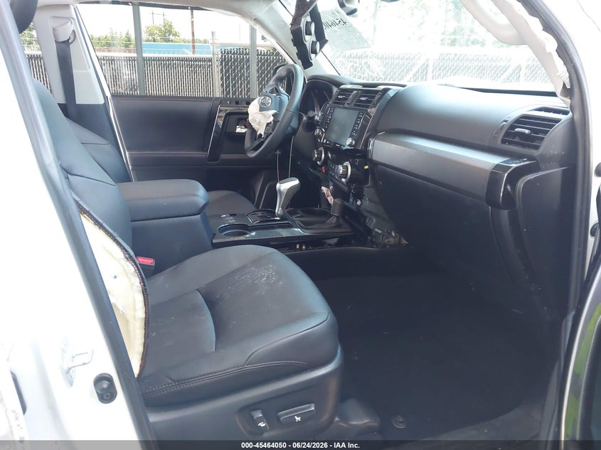 2021 Toyota 4runner VIN JTELU5JRXM5963567 IAAI salvage auction — ALL OVER, Salvage Title, sold $5,300 on 2026-07-30 (photo 5)