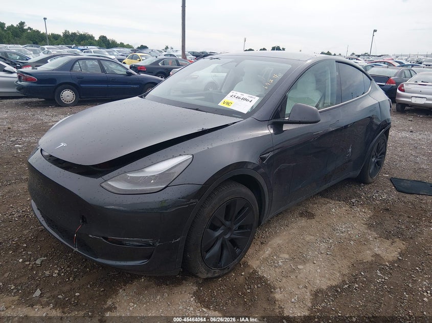 2025 Tesla Model y VIN 7SAYGAEE2SF288796 IAAI salvage auction — REAR END, Wait Title, sold $13,700 on 2026-07-31 (photo 2)