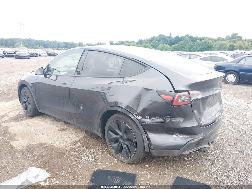 2025 Tesla Model y VIN 7SAYGAEE2SF288796 IAAI salvage auction — REAR END, Wait Title, sold $13,700 on 2026-07-31 (photo 3)