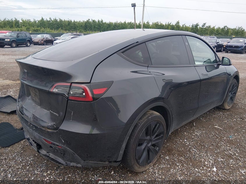 2025 Tesla Model y VIN 7SAYGAEE2SF288796 IAAI salvage auction — REAR END, Wait Title, sold $13,700 on 2026-07-31 (photo 4)