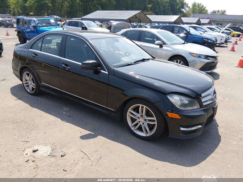 2013 Mercedes-benz C-klasse VIN WDDGF8AB2DA878496 IAAI salvage auction — FRONT END, Salvage (Connecticut), sold $1,300 on 2026-07-30 (photo 1)