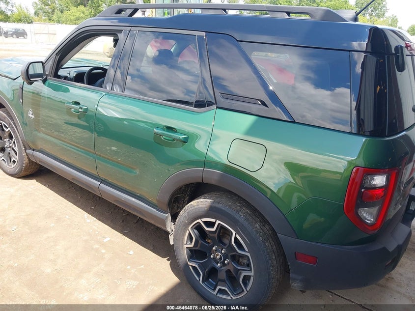 2025 Ford Bronco sport VIN 3FMCR9CN1SRE03949 IAAI salvage auction — FRONT END, Salvage Title, sold $11,250 on 2026-08-18 (photo 3)