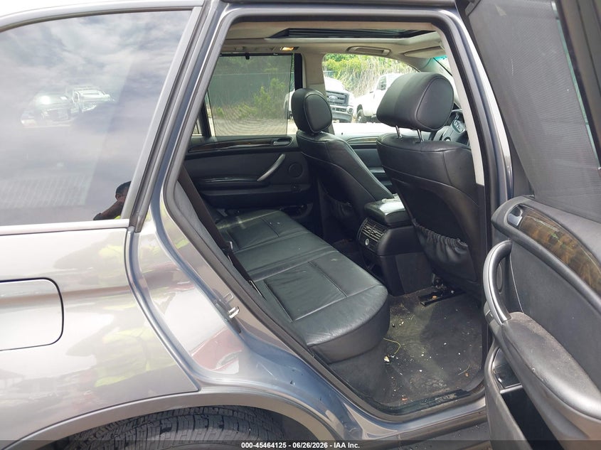 2006 BMW X5 VIN 5UXFA13506LY45733 IAAI salvage auction — FRONT & REAR, Salvage - Greater Than 75% (Maryland), sold $550 on 2026-07-30 (photo 8)
