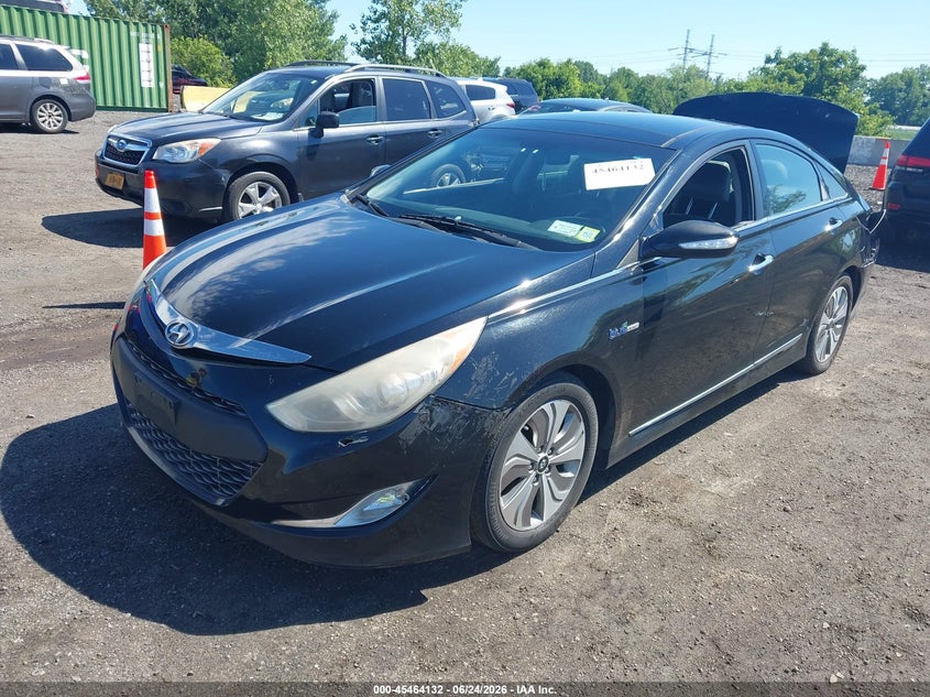 2013 Hyundai Sonata VIN KMHEC4A40DA070793 IAAI salvage auction — REAR END, Mv-907A (New York), sold $450 on 2026-07-07 (photo 2)