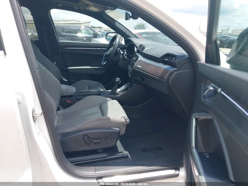 2020 Audi Q3 VIN WA1EECF37L1009393 IAAI salvage auction — FRONT END, Salvage (Alabama), sold $9,400 on 2026-07-14 (photo 5)