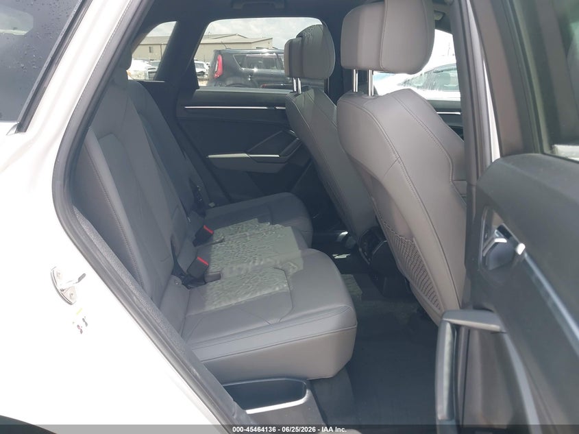 2020 Audi Q3 VIN WA1EECF37L1009393 IAAI salvage auction — FRONT END, Salvage (Alabama), sold $9,400 on 2026-07-14 (photo 8)