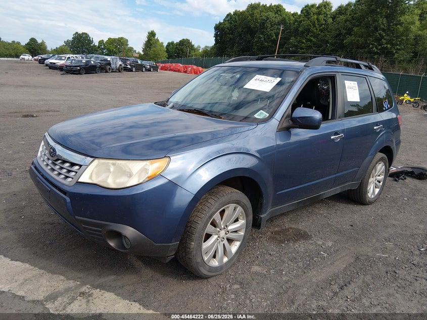 2012 Subaru Forester VIN JF2SHADC8CH440387 IAAI salvage auction — RIGHT FRONT, Salvage Title, sold $425 on 2026-08-27 (photo 2)