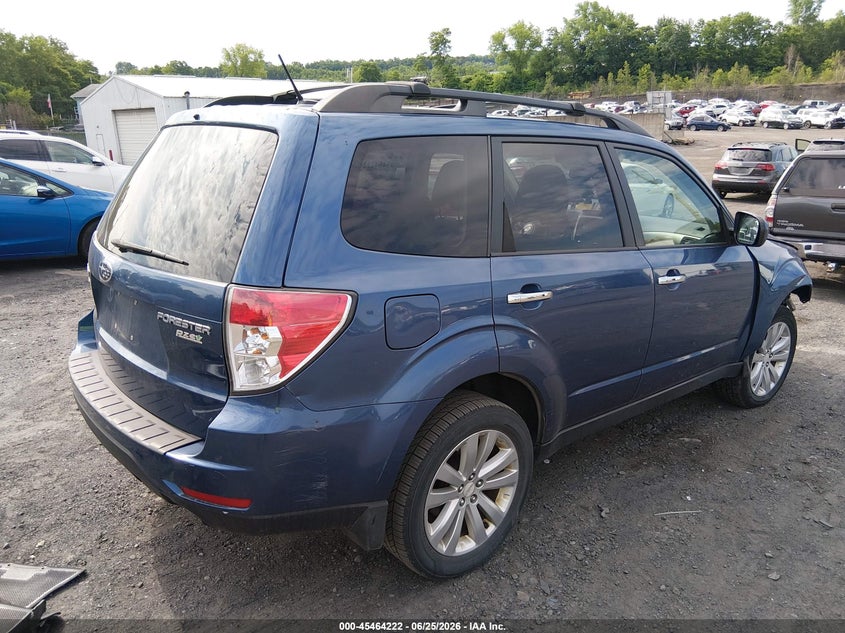 2012 Subaru Forester VIN JF2SHADC8CH440387 IAAI salvage auction — RIGHT FRONT, Salvage Title, sold $425 on 2026-08-27 (photo 4)