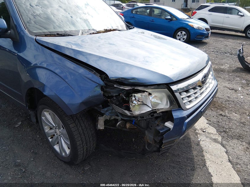 2012 Subaru Forester VIN JF2SHADC8CH440387 IAAI salvage auction — RIGHT FRONT, Salvage Title, sold $425 on 2026-08-27 (photo 6)