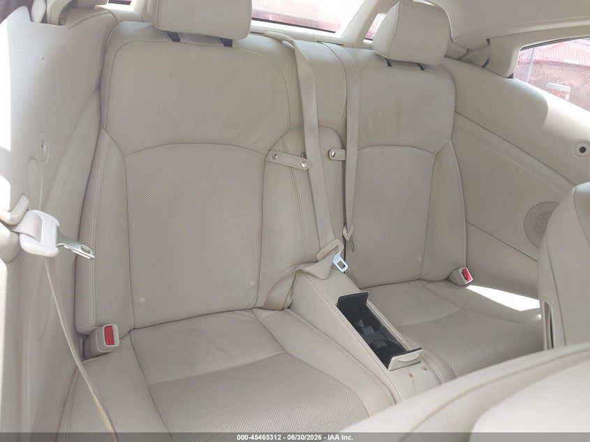 2014 Lexus Is VIN JTHFF2C28E2530373 IAAI salvage auction — REAR END, Rebuildable (Florida), sold $2,700 on 2026-07-30 (photo 8)