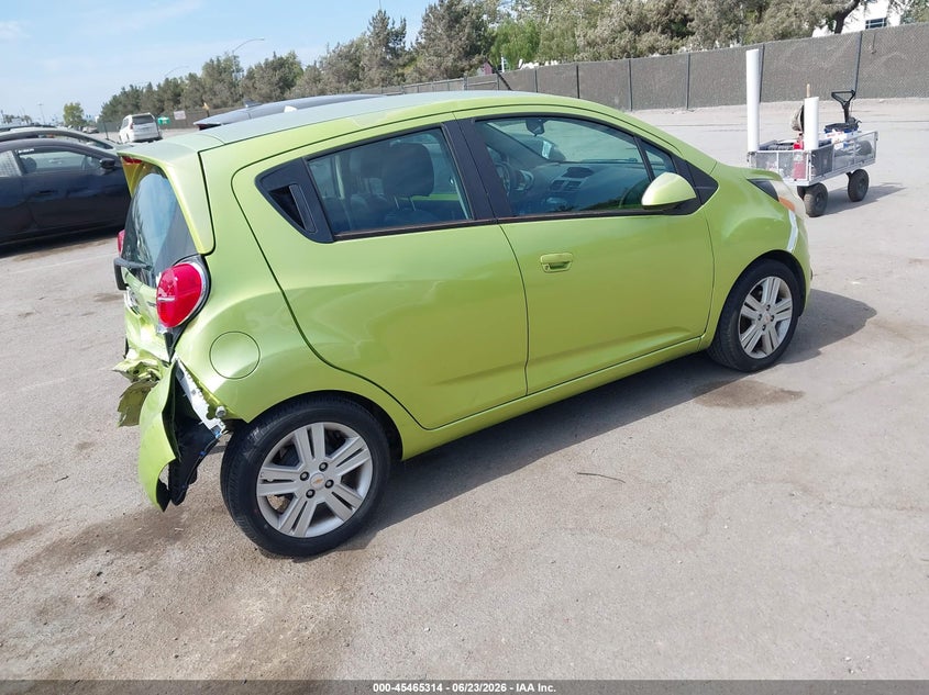 2013 Chevrolet Spark VIN KL8CA6S93DC568894 IAAI salvage auction — REAR END, Salvage Title, sold $475 on 2026-07-29 (photo 4)