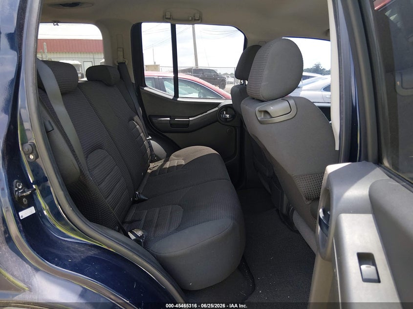 2007 Nissan Xterra VIN 5N1AN08W67C511943 IAAI salvage auction — FRONT & REAR, Clear (Tennessee), sold $575 on 2026-07-09 (photo 8)