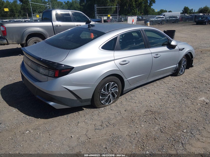 2026 Hyundai Sonata VIN KMHL24JJ2TA145766 IAAI salvage auction — RIGHT SIDE, Clear (Colorado), sold $17,700 on 2026-07-22 (photo 4)