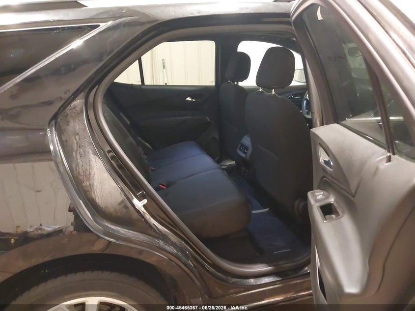 2018 Chevrolet Equinox VIN 2GNAXTEX1J6266912 IAAI salvage auction — HAIL, Regular (South Dakota), sold $4,550 on 2026-08-01 (photo 8)