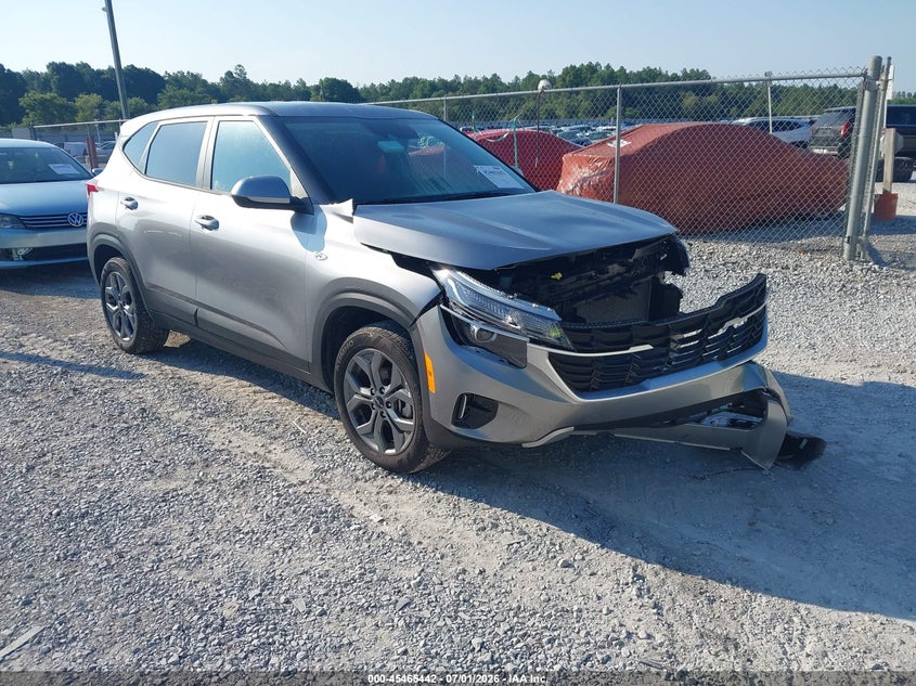 2026 Kia Seltos VIN KNDEP2AA7T7880453 IAAI salvage auction — FRONT END, Clear (Florida), sold $8,100 on 2026-07-08 (photo 1)
