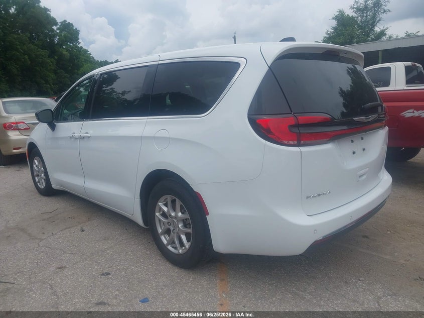 2024 Chrysler Pacifica VIN 2C4RC1BG5RR144421 IAAI salvage auction — FRONT END, Clear (Minnesota), sold $14,700 on 2026-07-29 (photo 3)