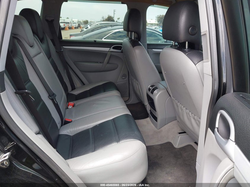 2006 Porsche Cayenne VIN WP1AB29P56LA69184 IAAI salvage auction — RIGHT FRONT, Salvage (California), sold $1,250 on 2026-07-13 (photo 8)
