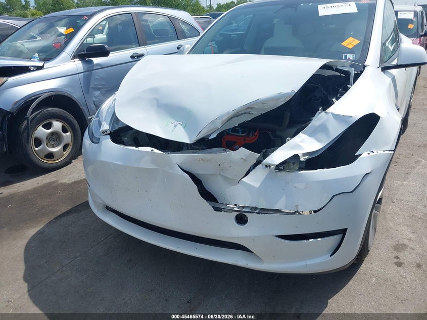 2023 Tesla Model y VIN 7SAYGDEE6PA114929 IAAI salvage auction — FRONT END, Salvage (Pennsylvania), sold $8,600 on 2026-07-09 (photo 6)