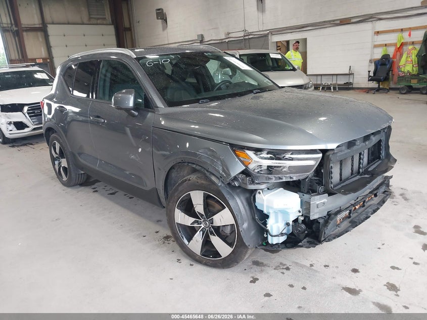 2019 Volvo Xc40 VIN YV4162XZ5K2011034 — IAAI salvage auction photo